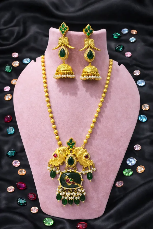 Multicolor_Brass_Kundan_Necklace_&_Earrings_Set_For_Women