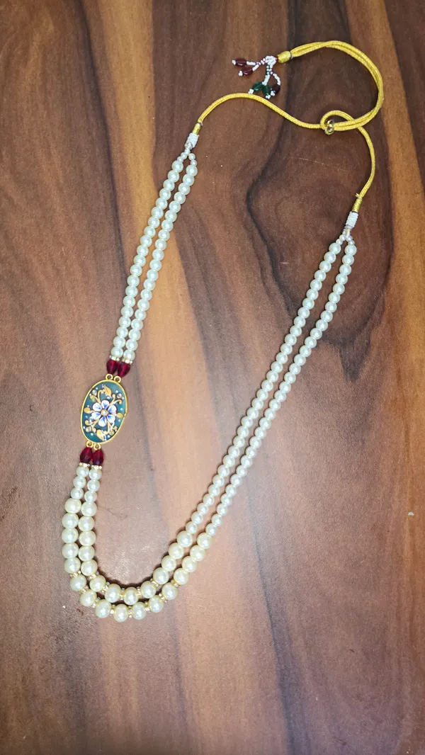 Multicolor_Brass_Mother_of_Pearl_Necklace_For_Women