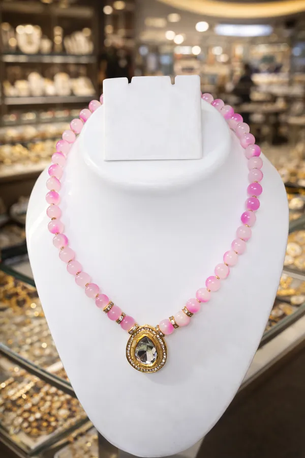 Pink_Brass_Pearl_Choker_Necklace_For_Women