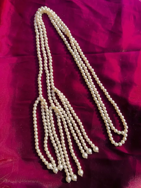 White_Pearl,_Tassels_Patiala_Shahi_Pearl_Parranda_For_Women,_Girls