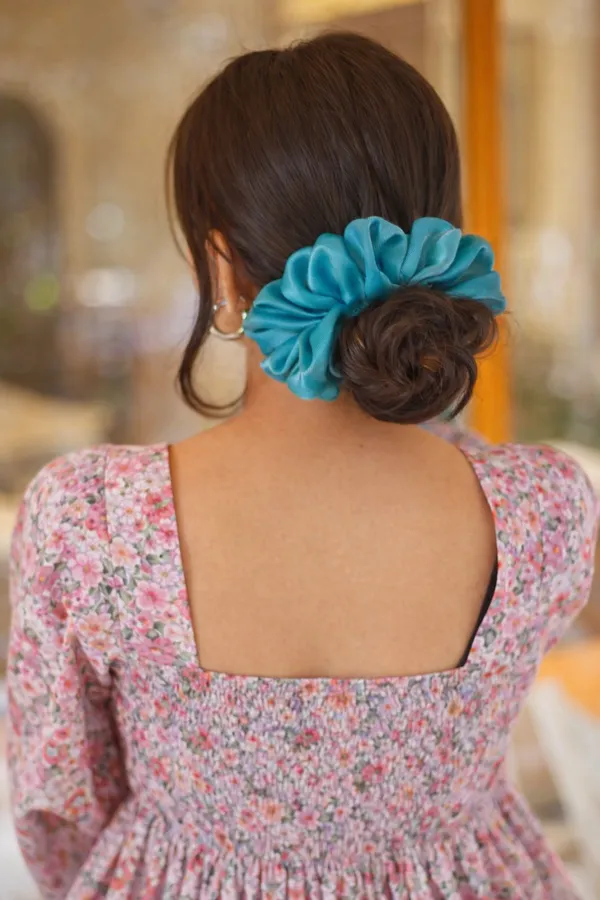 Blue_Brass_Satin_Scrunchie_For_Women