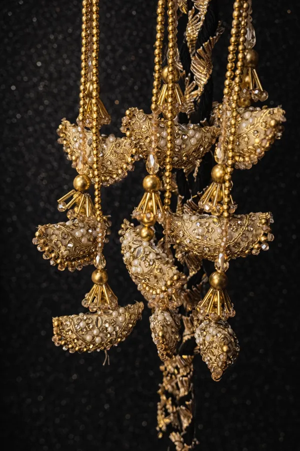 Gold_Brass_Patiala_Shahi_Paranda_For_Women