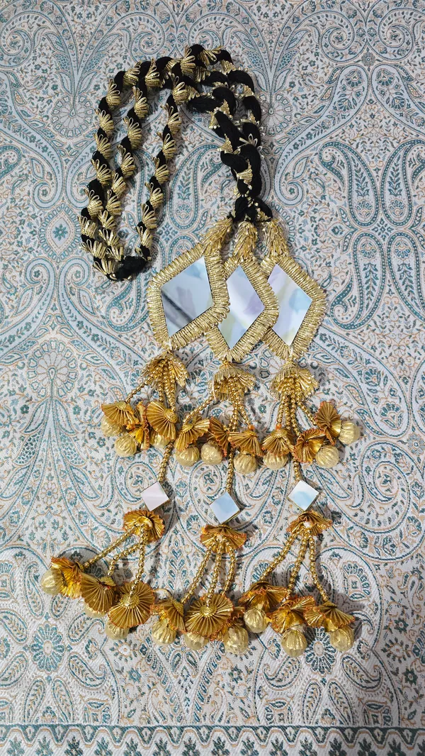 Gold_Brass_Patiala_Shahi_Paranda_For_Women