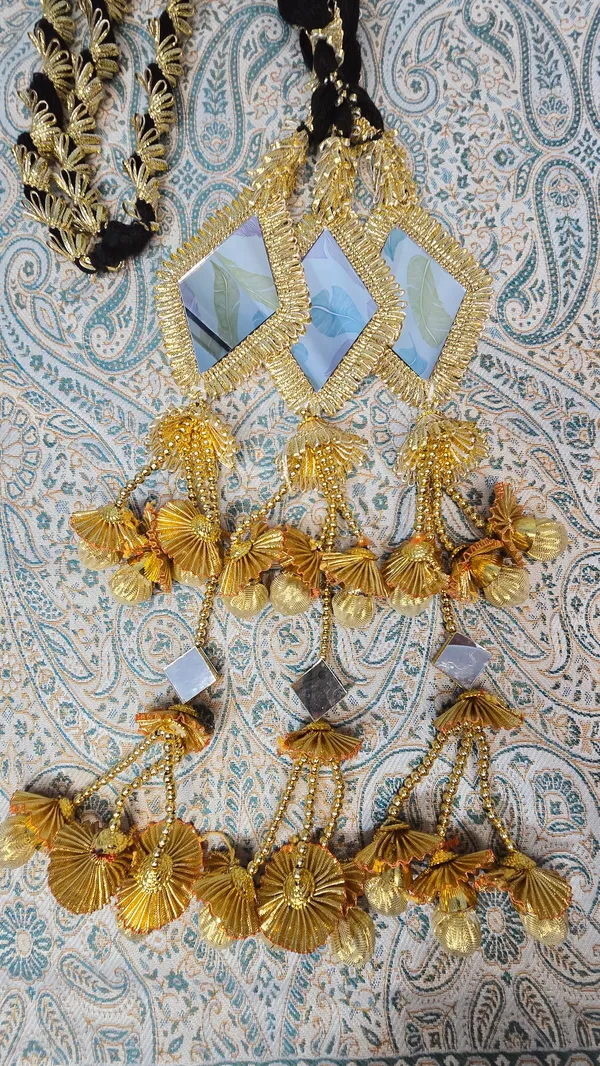 Gold_Brass_Patiala_Shahi_Paranda_For_Women