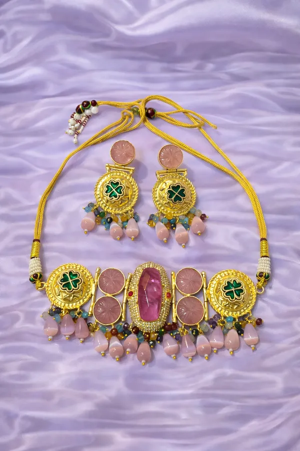 Multicolor_Brass_Kundan_Choker_Set_For_Women