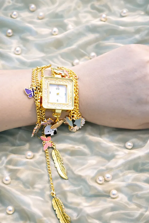 Multicolor_Brass_Charm_Watch_For_Women