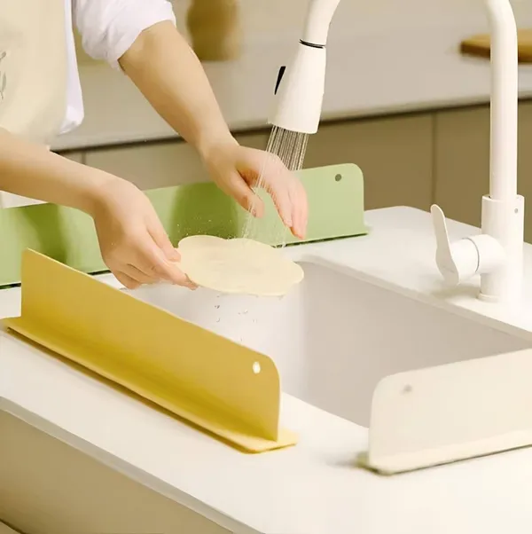 White_Kitchen_Sink_Splash_Guard_Water_Barrier_Silicone_Anti_Splash_Board_For_Sink_And_countertop_Protection
