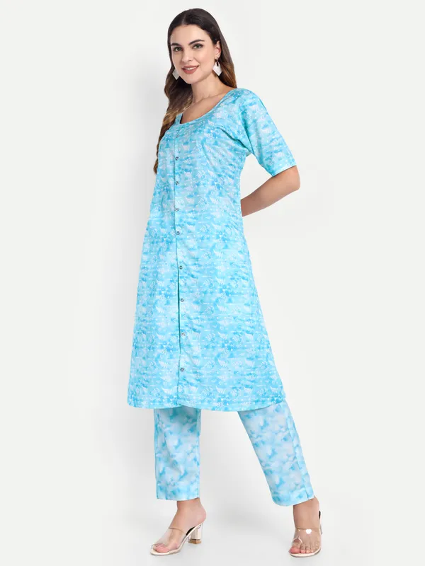 Blue_Cotton_Premium_&_Elegant_Kurti_&_Pant_For_Women