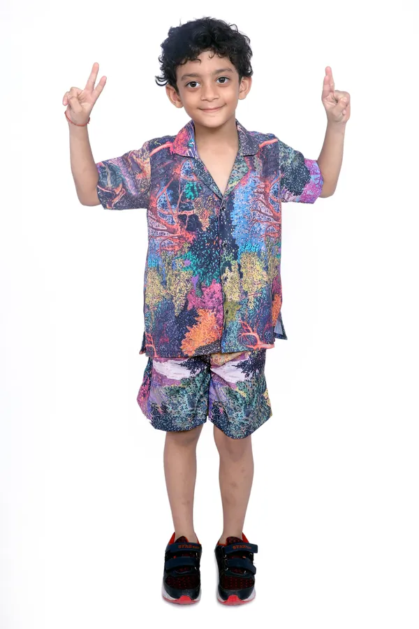 Co-Ord_Set_–_Multicolor_Printed_Shirt_&_Shorts