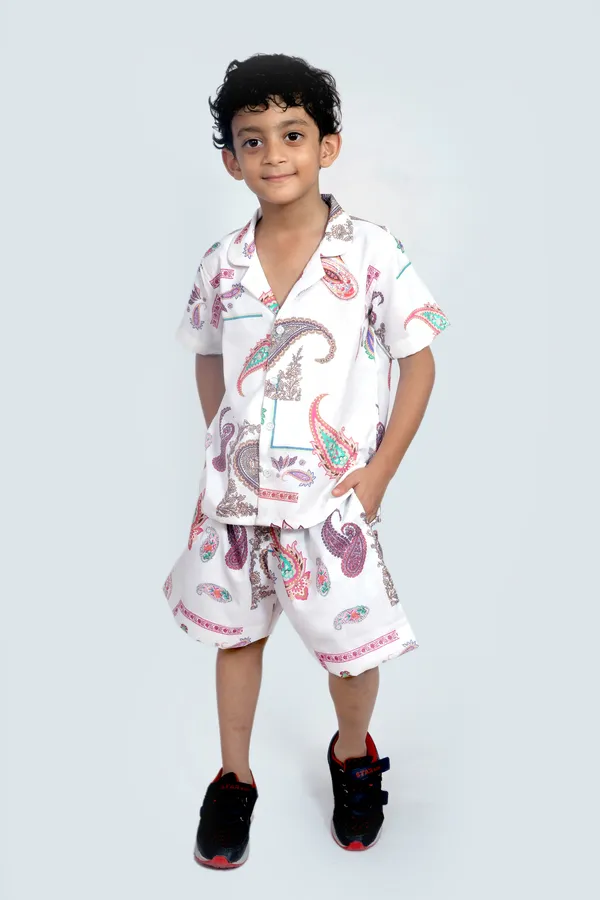 Co-Ord_Set_–_Multicolor_Printed_Shirt_&_Shorts