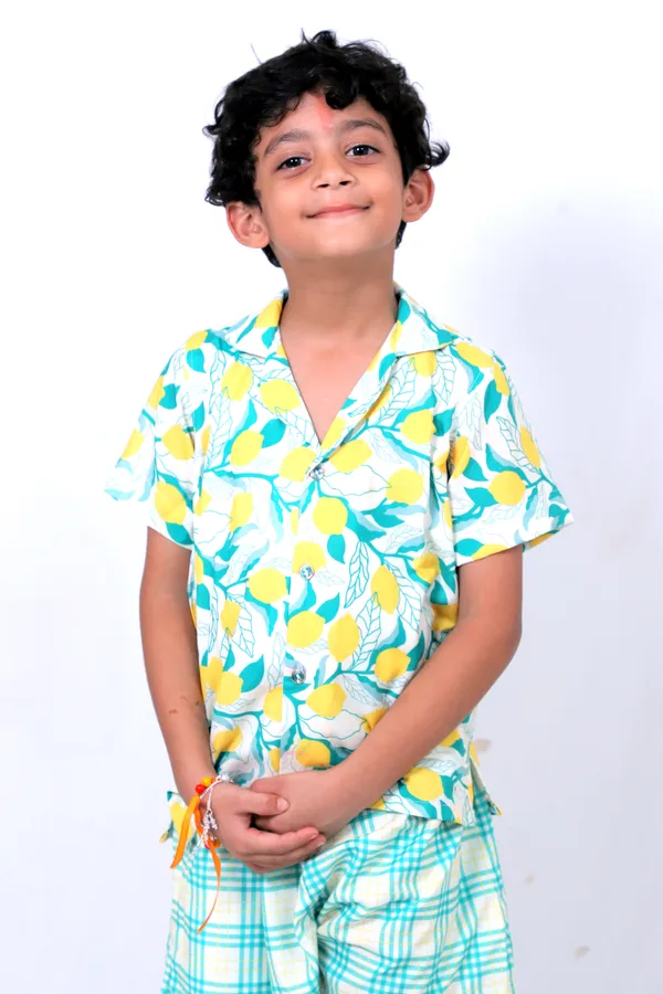Co-Ord_Set_–_Multicolor_Printed_Shirt_&_Shorts