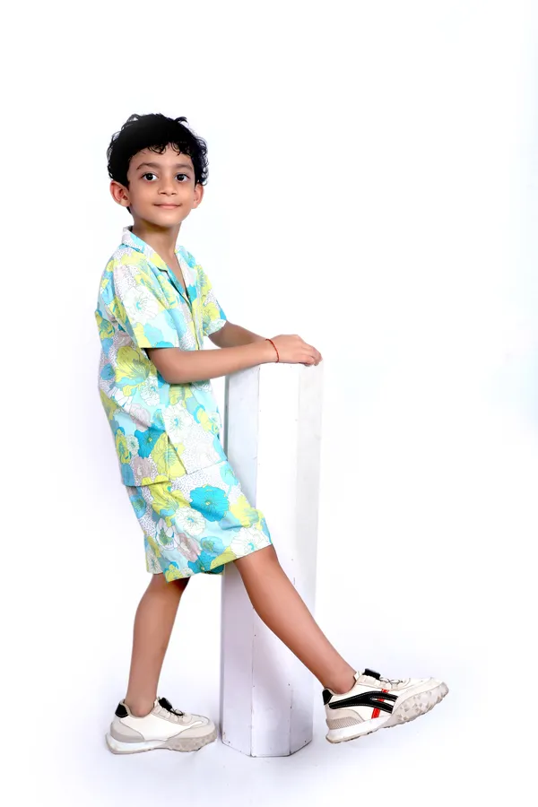 Co-Ord_Set_–_Multicolor_Printed_Shirt_&_Shorts