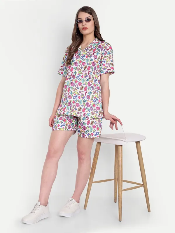 Multicolor_Cotton_Premium_&_Elegant_Top_&_Shorts_For_Women