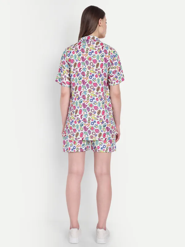 Multicolor_Cotton_Premium_&_Elegant_Top_&_Shorts_For_Women