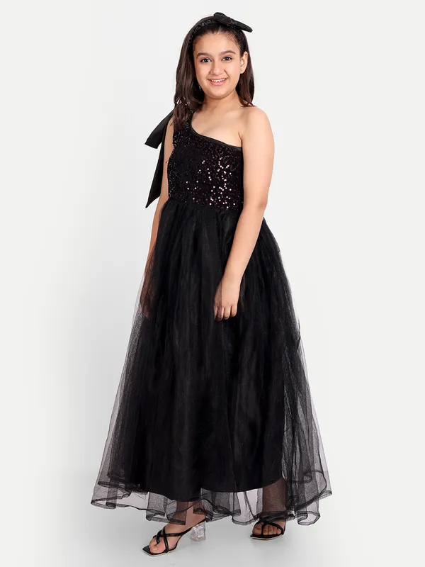 Girls_Black_One-Shoulder_Sequin_Gown_|_Elegant_Party_Wear_Floor-Length_Dress