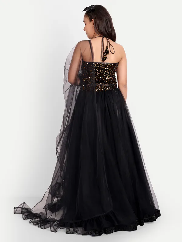 Girls_Black_&_Gold_Sequin_Party_Gown_with_Net_Dupatta