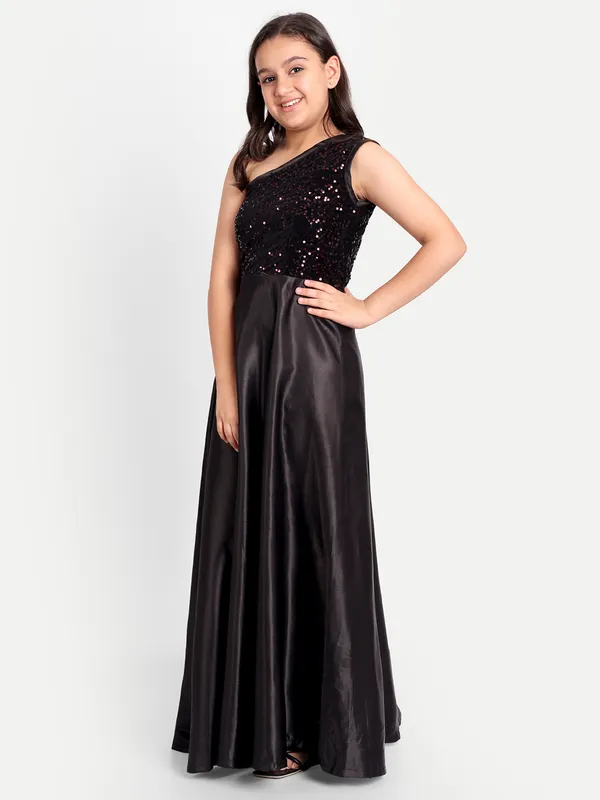 Girls_Embellished_One_Shoulder_saten_Maxi_Dress