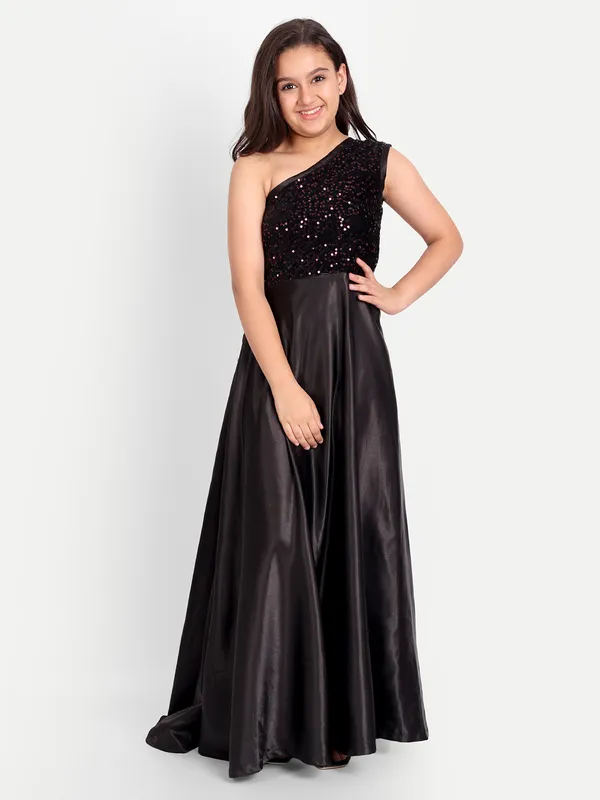 Girls_Embellished_One_Shoulder_saten_Maxi_Dress
