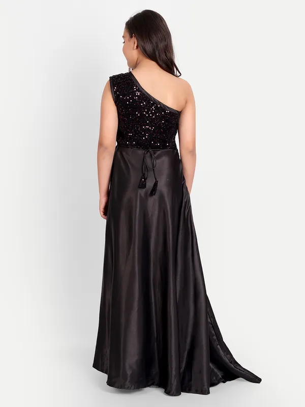 Girls_Embellished_One_Shoulder_saten_Maxi_Dress