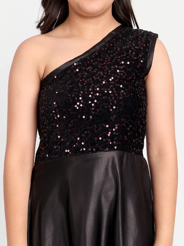 Girls_Embellished_One_Shoulder_saten_Maxi_Dress