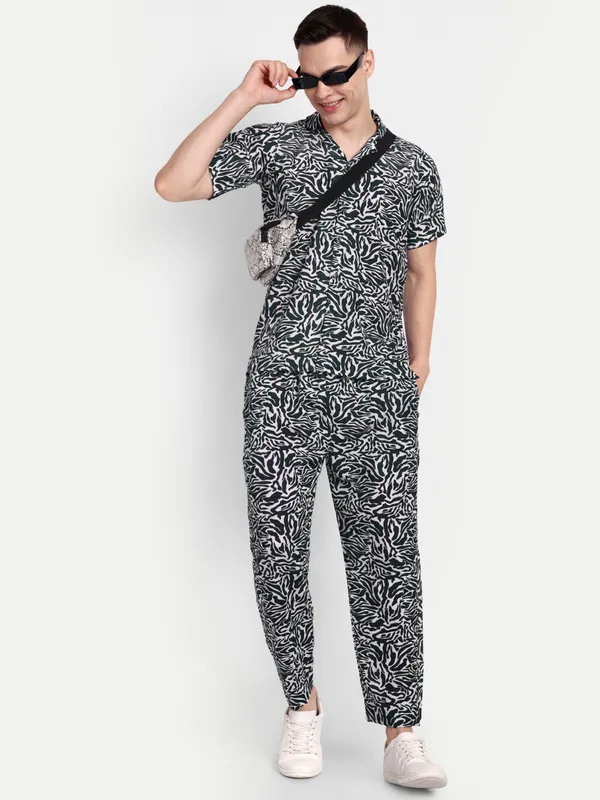 Men’s_Rust_Floral_Co-Ord_Set_with_Short_Sleeve_Shirt_&_Trousers