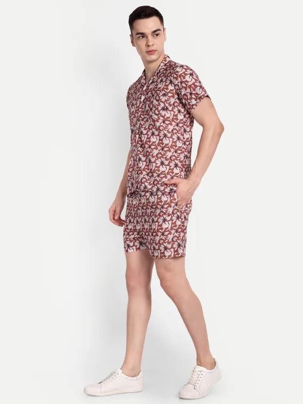 Print_Co-Ord_Set_for_Men_–_Summer_Casual_Shirt_&_Shorts_Combo