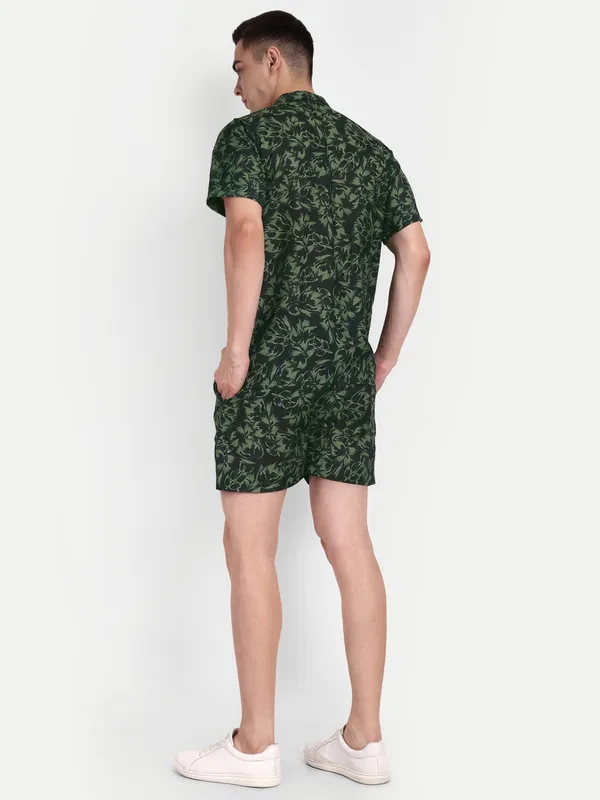 Print_Co-Ord_Set_for_Men_–_Summer_Casual_Shirt_&_Shorts_Combo