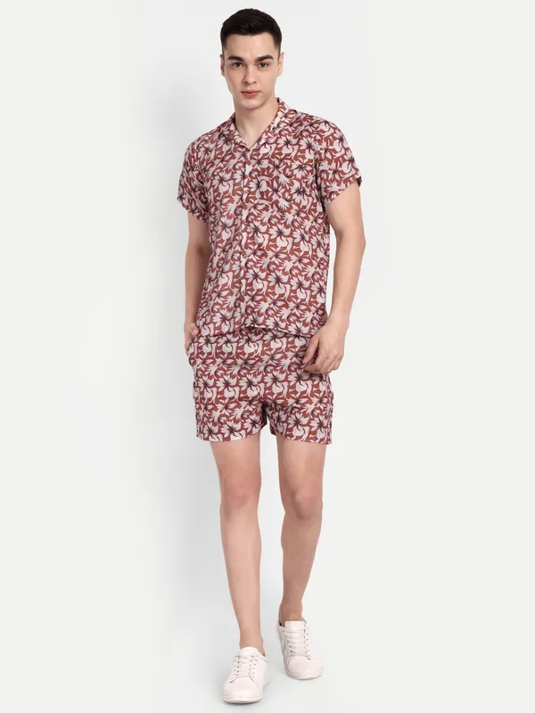 Print_Co-Ord_Set_for_Men_–_Summer_Casual_Shirt_&_Shorts_Combo
