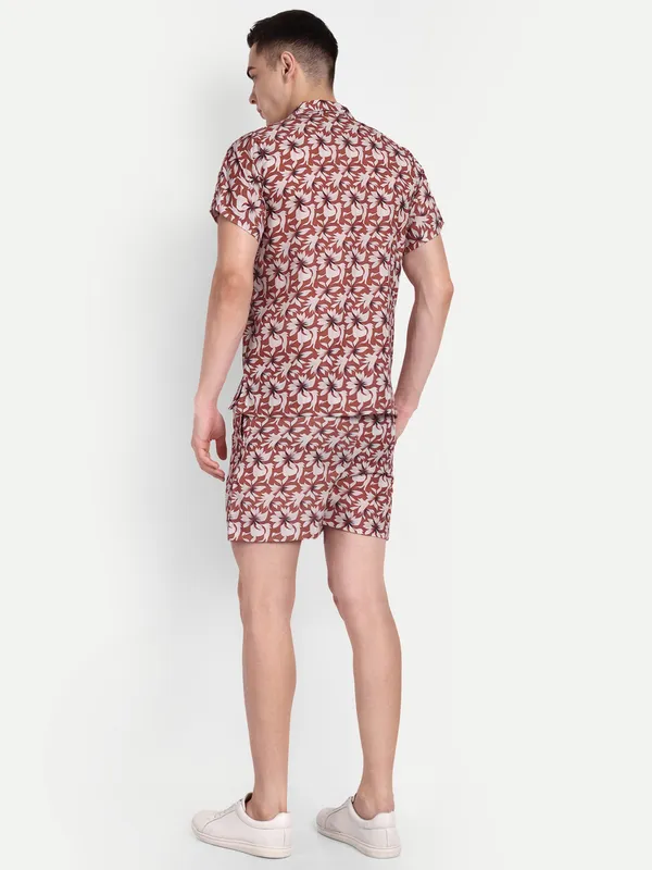 Print_Co-Ord_Set_for_Men_–_Summer_Casual_Shirt_&_Shorts_Combo