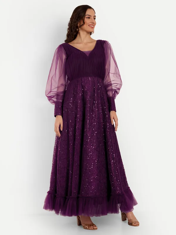 Women_Embellished_V-Neck_Puff_Sleeves_Net_Maxi_Dress