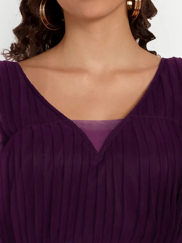 Women_Embellished_V-Neck_Puff_Sleeves_Net_Maxi_Dress