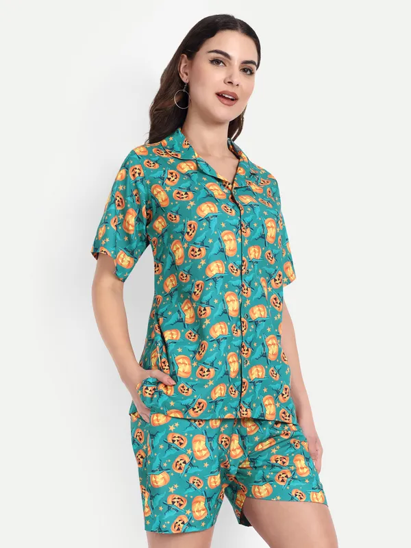 Multicolor_Cotton_Premium_&_Elegant_Top_&_Shorts_For_Women
