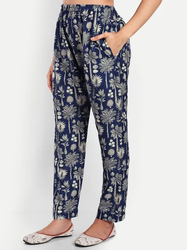Navy_Blue_Cotton_Premium_&_Elegant_Kurti_&_Pant_For_Women