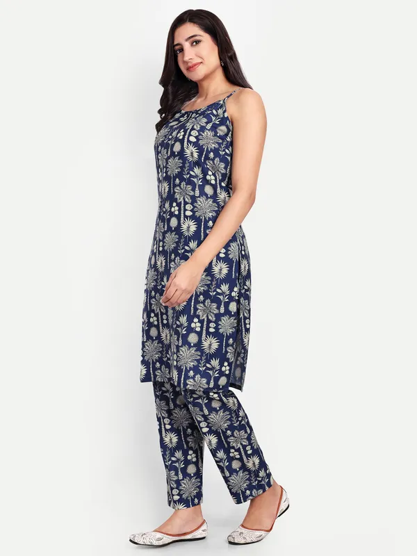 Navy_Blue_Cotton_Premium_&_Elegant_Kurti_&_Pant_For_Women