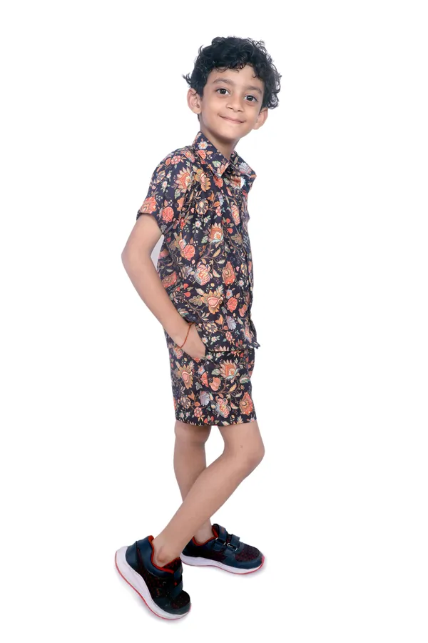 Black_And_Red_Cotton_Premium_&_Elegant_Shirt_With_Short_For_Boys