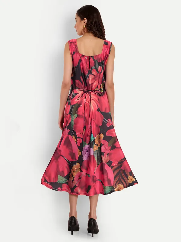 Red_Cotton_Premium_&_Elegant_Dress_For_Women