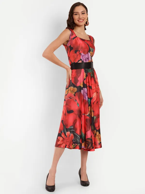 Red_Cotton_Premium_&_Elegant_Dress_For_Women