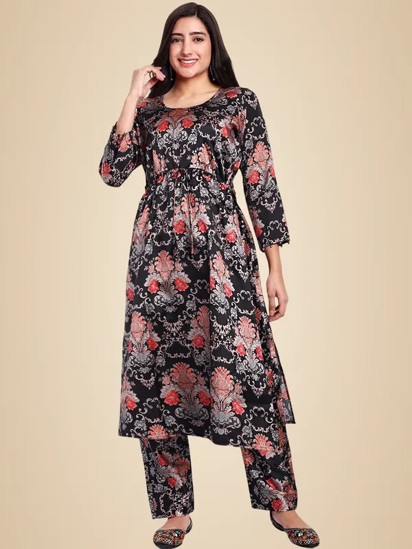 Black_And_Red_Cotton_Premium_&_Elegant_Kurti_&_Pant_For_Women