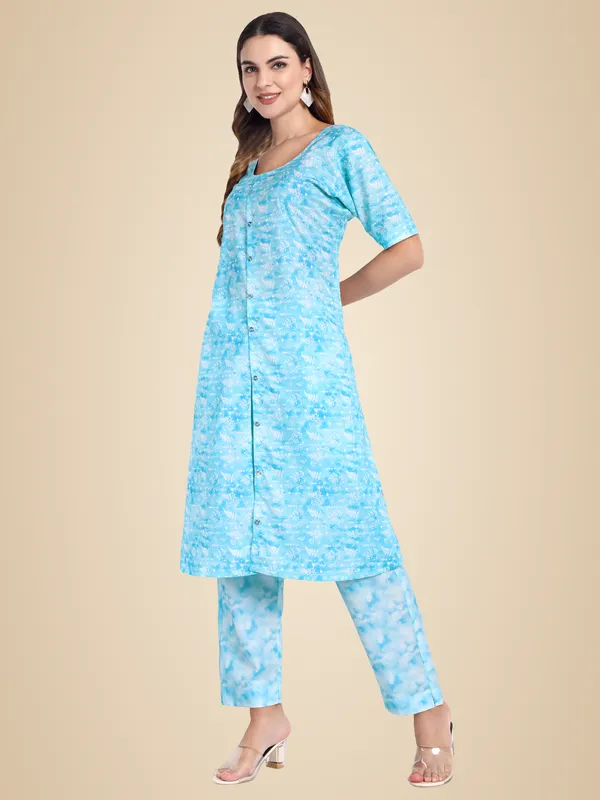 Blue_Cotton_Premium_&_Elegant_Kurti_&_Pant_For_Women