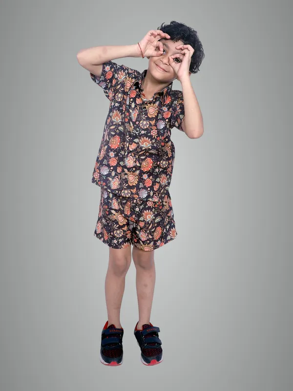 Black_And_Red_Cotton_Premium_&_Elegant_Shirt_With_Short_For_Boys