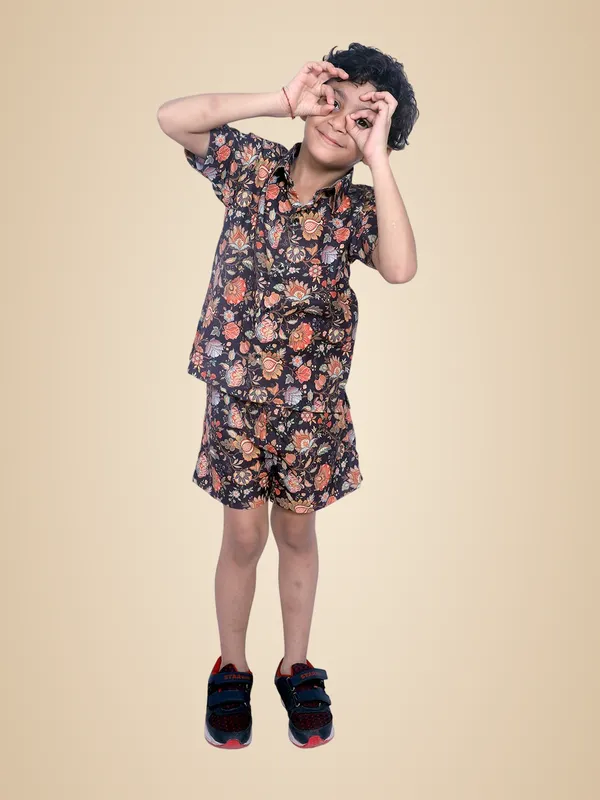 Black_And_Red_Cotton_Premium_&_Elegant_Shirt_With_Short_For_Boys