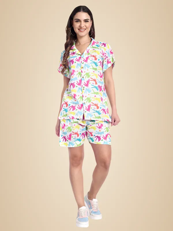 White_Cotton_Premium_&_Elegant_Top_&_Shorts_For_Women