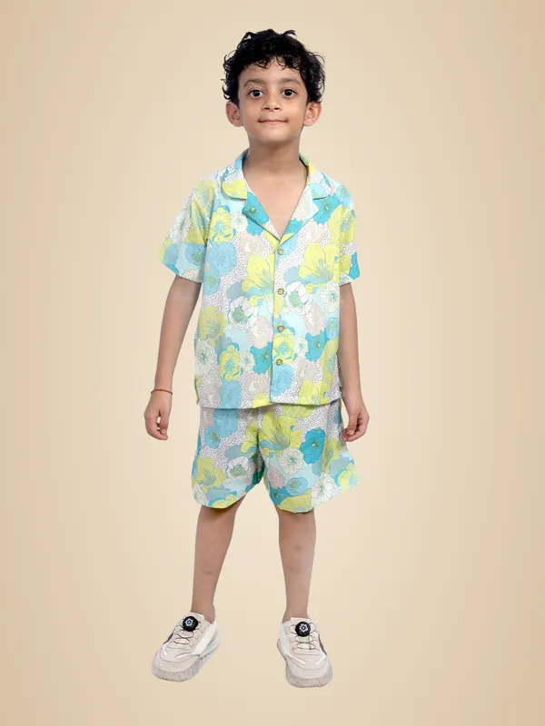 White_And_Green_Cotton_Premium_&_Elegant_Shirt_With_Short_For_Boys