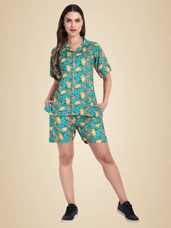 Multicolor_Cotton_Premium_&_Elegant_Top_&_Shorts_For_Women