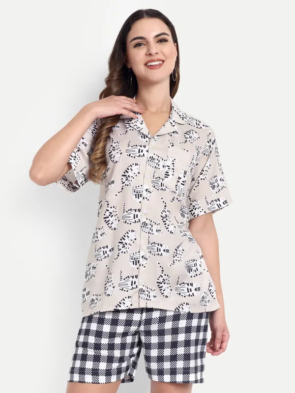 Beige_And_Black_Cotton_Premium_&_Elegant_Top_&_Shorts_For_Women