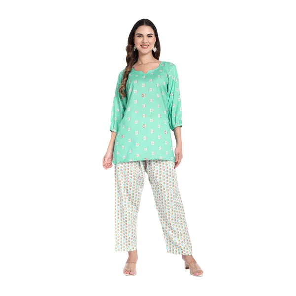 Green_And_White_Cotton_Premium_&_Elegant_Co-Ord_Set_For_Women