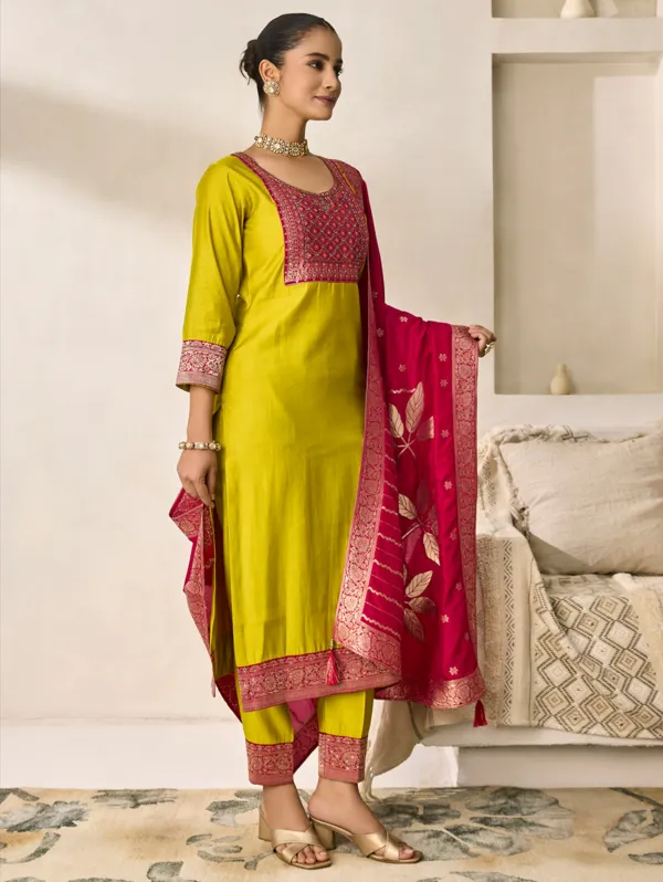 Corn_Yellow_Viscose_Silk_Kurta_Set_For_Women