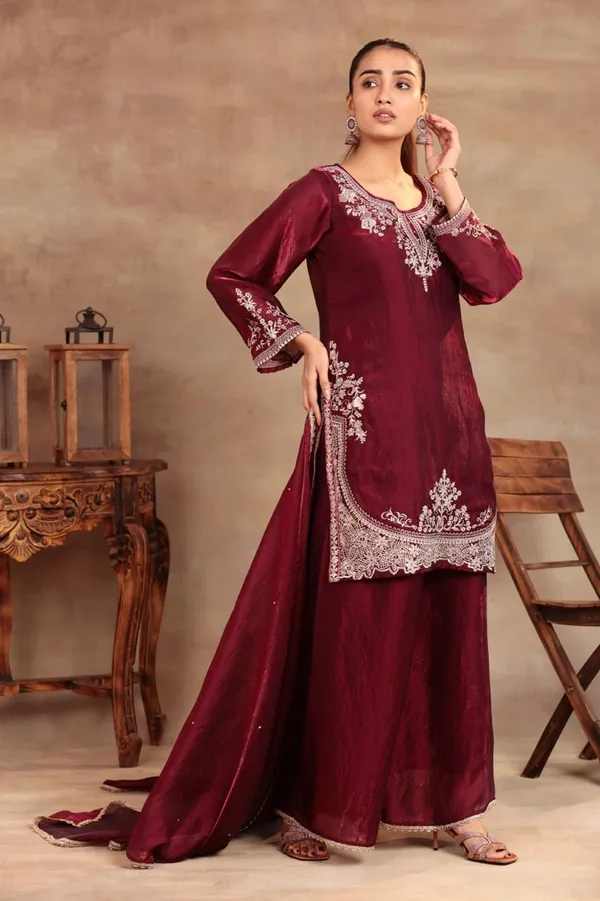 Maroon_Glass_Silk_Kurta_Set_For_Women