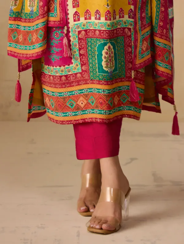 Tulip_Yellow_Digitally_Printed_Pure_Natural_Crepe_Kurta_Set_For_Women