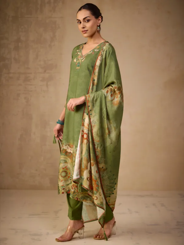 Finch_Green_Digitally_Printed_Viscose_Muslin_Silk_Kurta_Set_For_Women